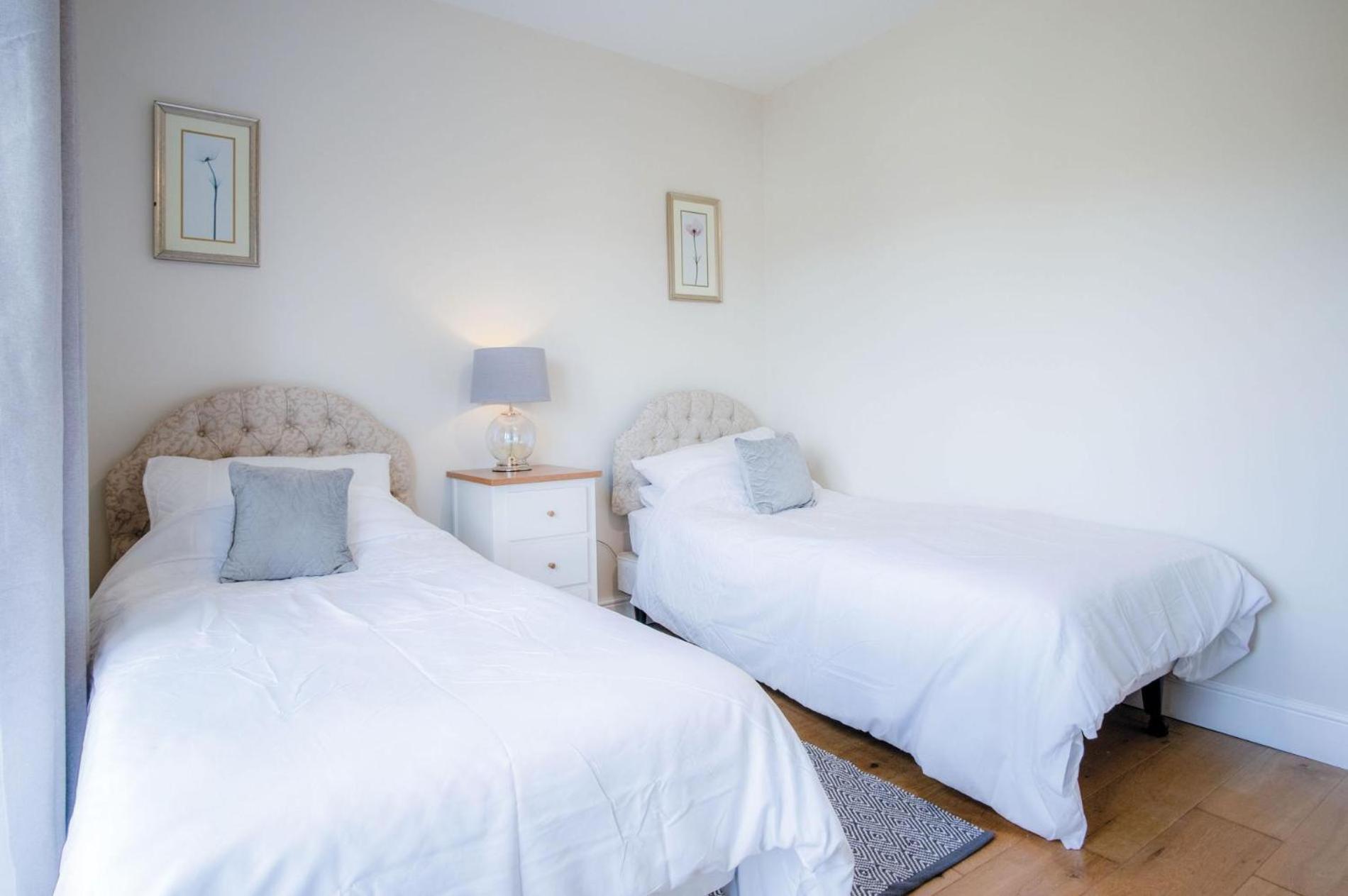 Sorrento - 3 Bed Holiday Home - Wisemans Bridge Stepaside  Exterior foto